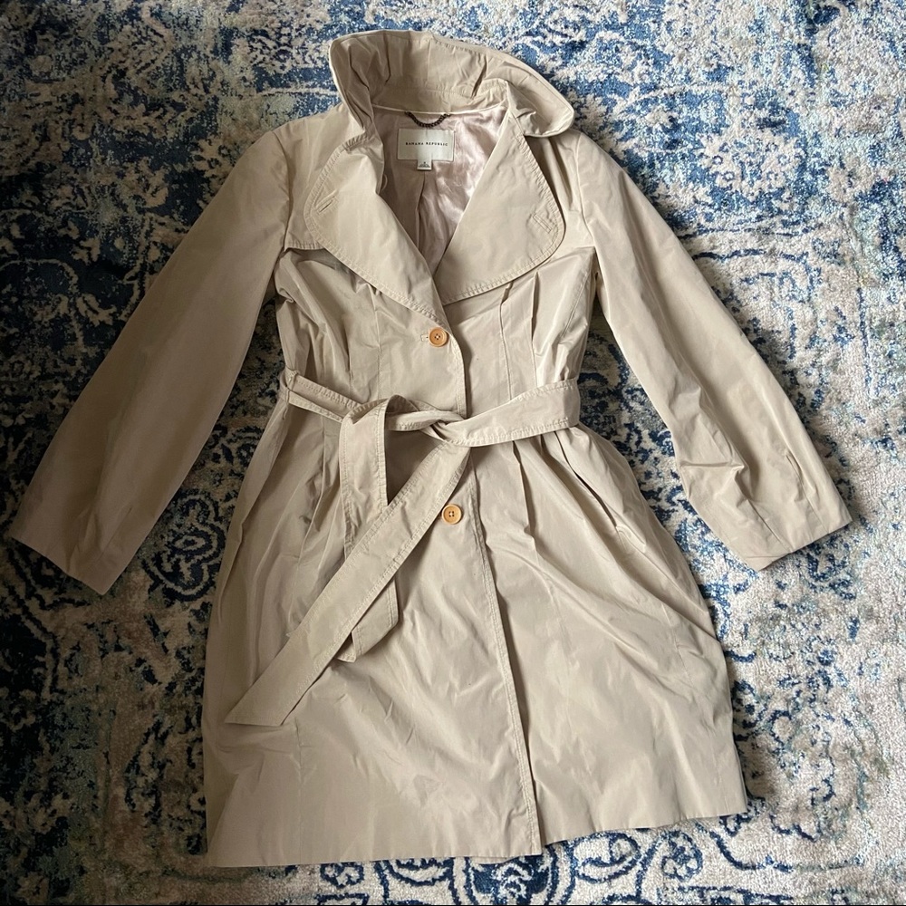 Banana Republc Khaki-Tan Trench
